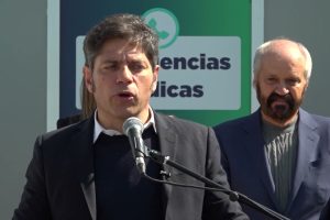 El gobernador Axel Kicillof junto al intendente Gaston Granados en la inauguracion de la subcomisaria Cuatro Bocas en Tristan Suarez, Ezeiza